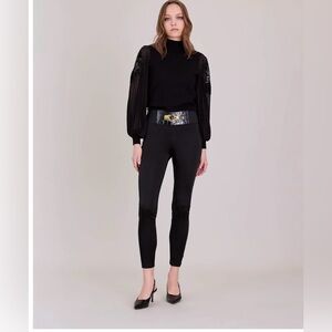 Anne Fontaine Andy Legging
Black Designer Leggings in Velvet and Milano Fabric